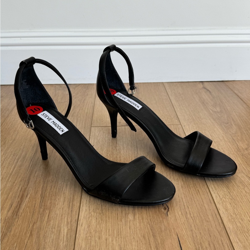 Steve Madden Black Stiletto Heels size 10